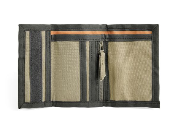 Nuuroo Aksel wallet Laurel Oak