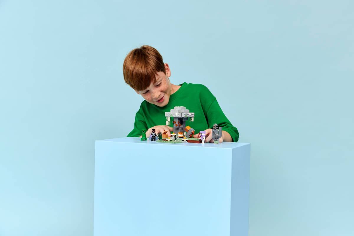Lego Minecraft Den bleke hagen